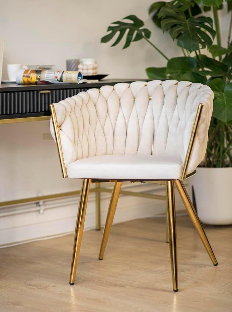 كرسي ابيض مودرن