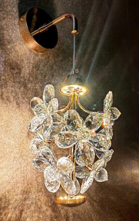 ابليك ليد كريستال