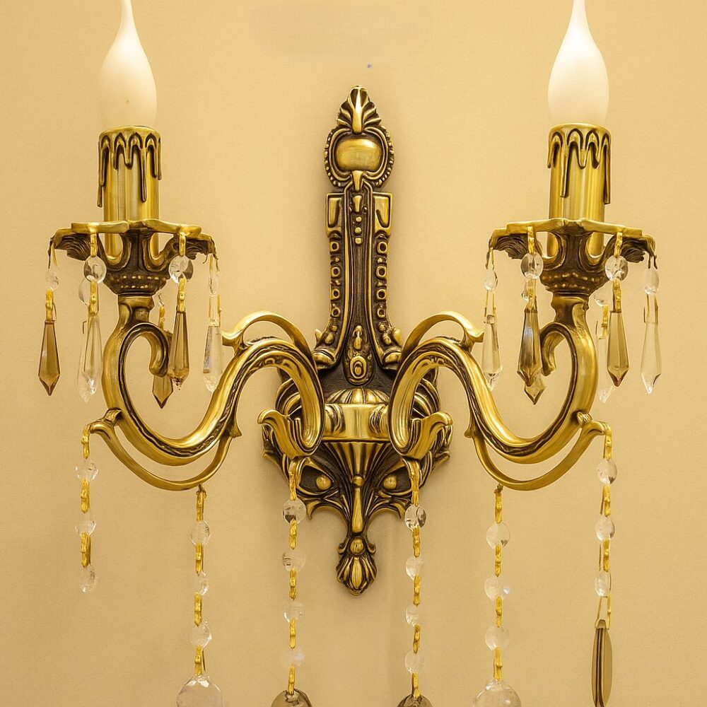 كريستال عصفور