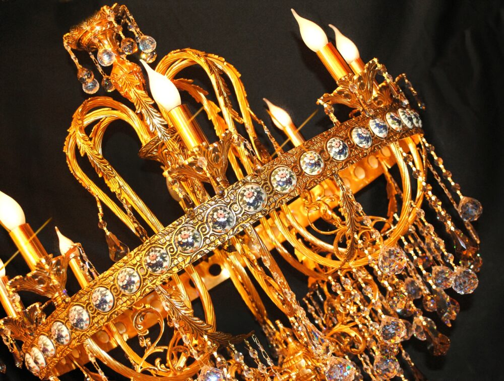 كريستال عصفور