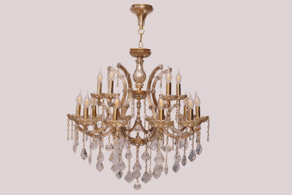 كريستال عصفور