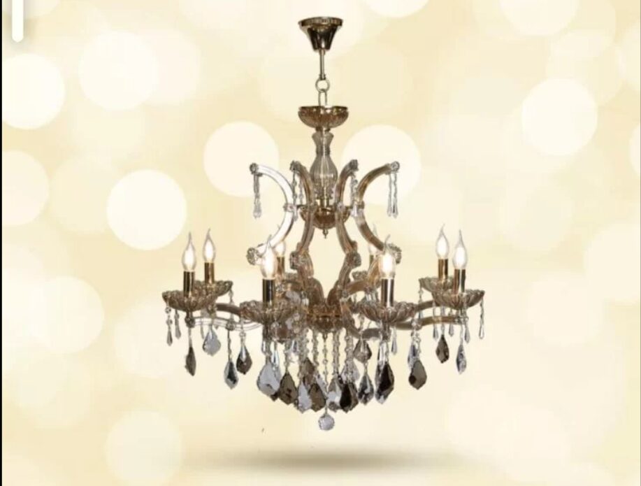 كريستال عصفور